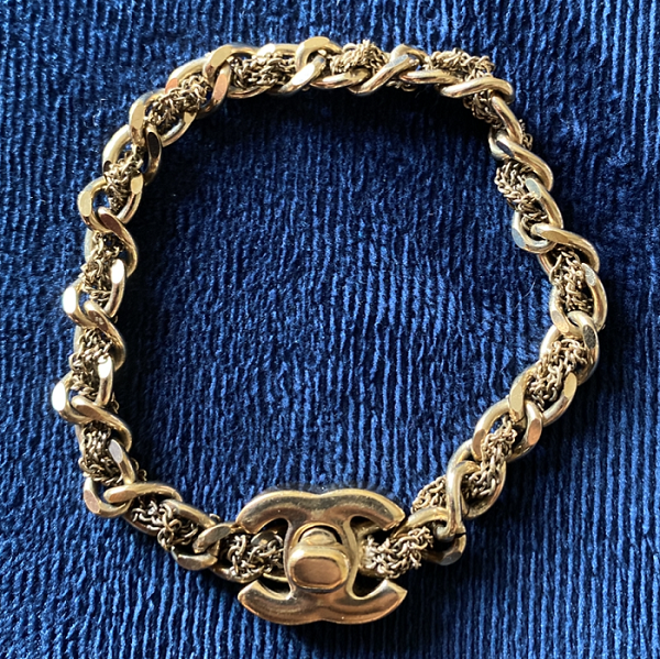 CC Turnlock Chains Entwined M Bracelet
