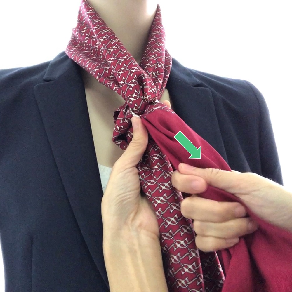 Scarf Tutorial 2 Hermes Silk Scarf with Bulgari Key Chain