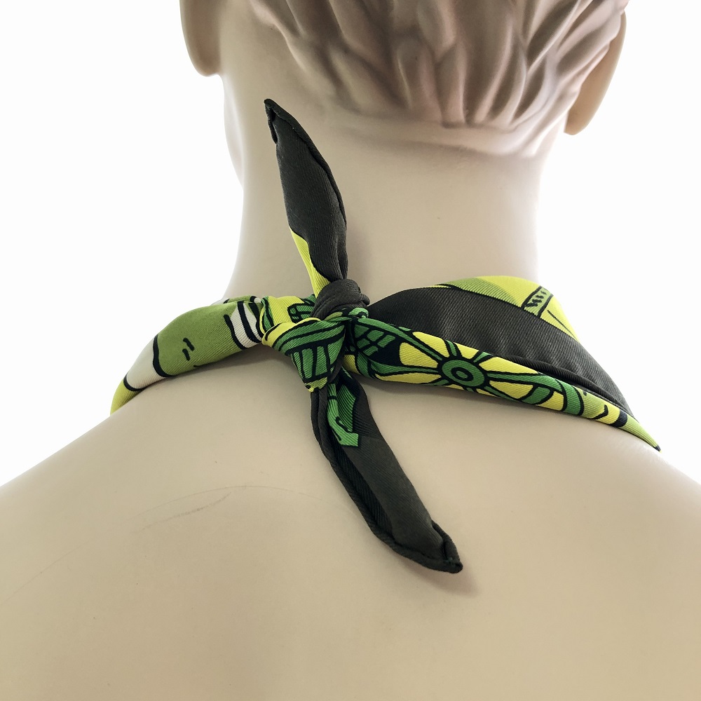 Step 4: Make a double knot using both ends at the back of your neck.