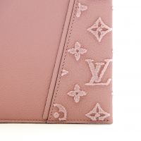 Louis Vuitton Leather W Clutch
