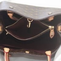 Louis Vuitton Monogram Canvas Montaigne MM
