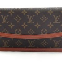 Louis Vuitton Monogram Canvas Pochette Dame PM Clutch