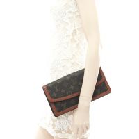 Louis Vuitton Monogram Canvas Pochette Dame PM Clutch